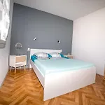 La Maison D'à Côté *