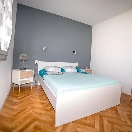 La Maison D'à Côté *